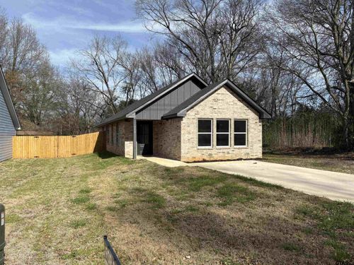 515 Giraud St, Mineola, TX, 75773-2517 | Card Image