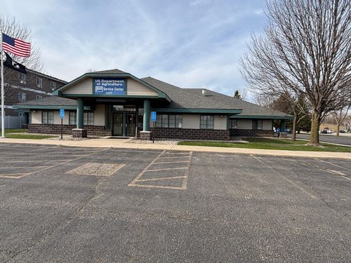 1005 High Ave, Willmar, MN, 56201-2670 | Card Image