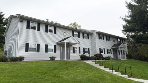 c-8 Ivy Ct, Fishkill, NY, 12524-2624 | Card Image