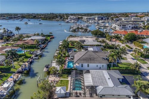 1410 Curlew Ave, NAPLES, FL, 34102-3444 | Card Image