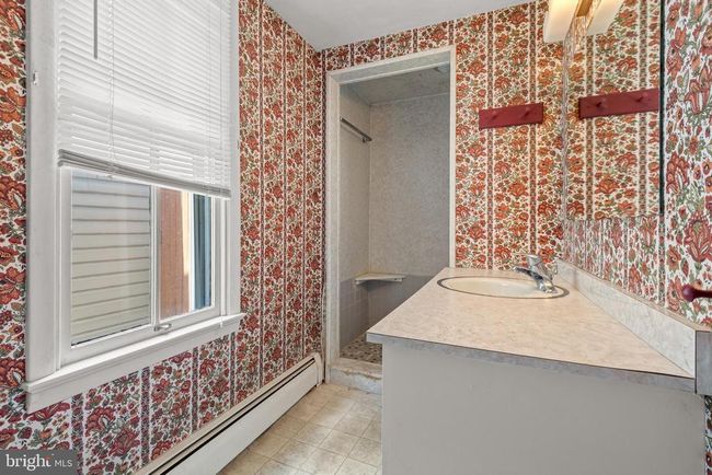 332 W High St, House other with 4 bedrooms, 2 bathrooms and null parking in MANHEIM PA | Image 15