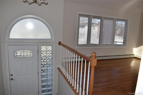 6 Geiger Pl, Deer Park, NY, 11729-4828 | Card Image