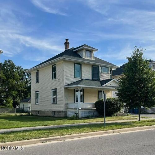 412 E Butler St, Bryan, OH, 43506-1741 | Card Image