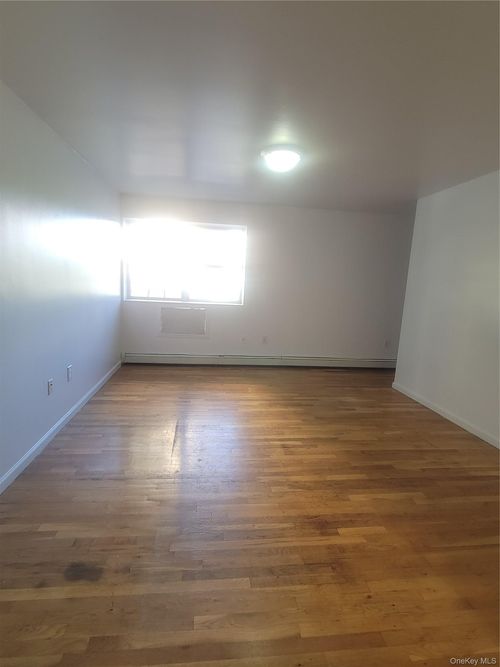 2407 Barker Ave, Bronx, NY, 10467-7563 | Card Image