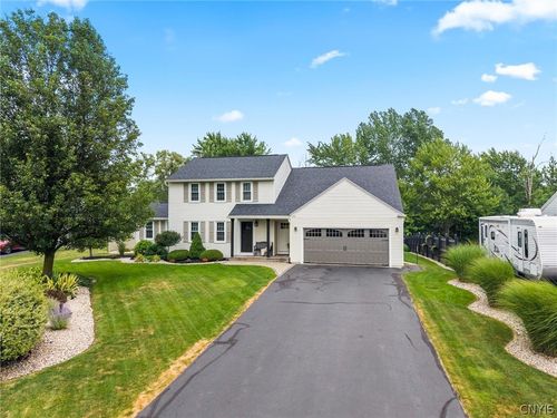 8526 Dory Crse, Cicero, NY, 13039-8229 | Card Image