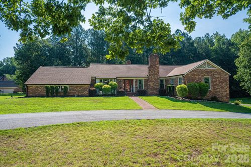 809 Spring St, Cherryville, NC, 28021-3553 | Card Image