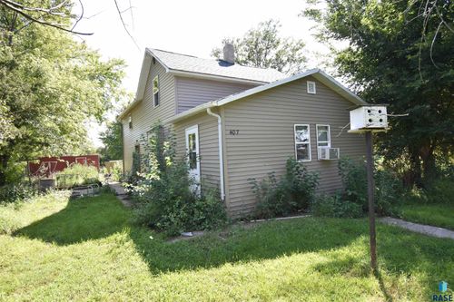 407 W Main St Street, Delmont, SD, 57330 | Card Image