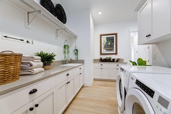 144 S Gresham Way, House other with 3 bedrooms, 3 bathrooms and 4 parking in Eagle ID | Image 17