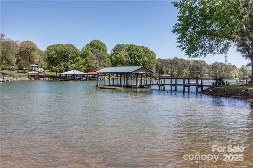 4279 Candlewood Dr, Sherrills Ford, NC, 28673-9399 | Card Image