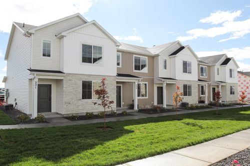675 N 280 W, Smithfield, UT, 84335-2032 | Card Image