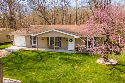 2016 W Norwood Dr, Carbondale, IL, 62901-2009 | Card Image