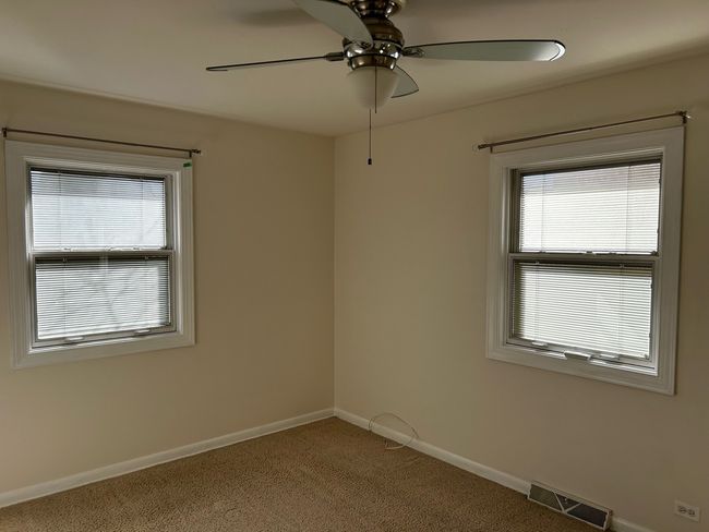 8001 45 Th St, House other with 3 bedrooms, 2 bathrooms and 2 parking in Lyons IL | Image 9