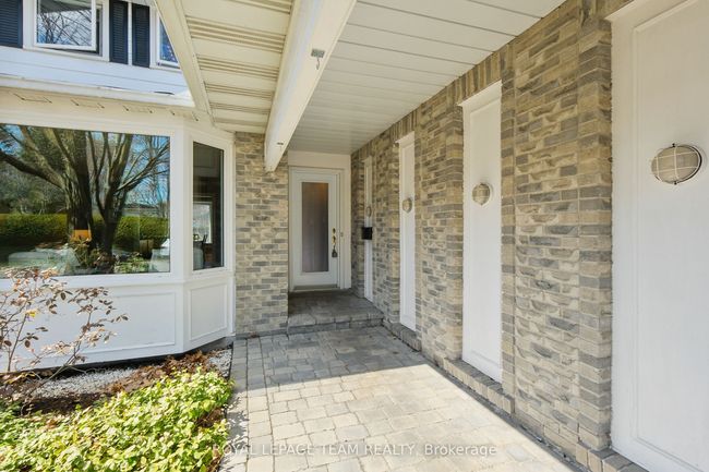 4 Valewood Cres, House other with 4 bedrooms, 4 bathrooms and 4 parking in Gloucester ON | Image 5