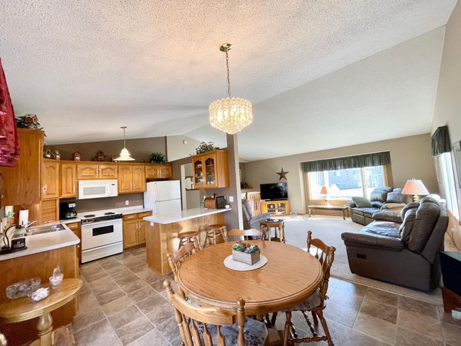 Open Floor Plan | Image 7