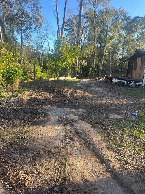 409 Wagers St, Conroe, TX, 77301-4382 | Card Image