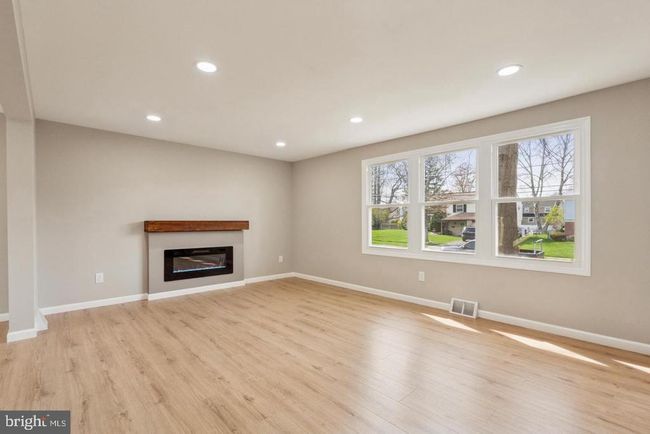 299 Kent Rd, House other with 4 bedrooms, 3 bathrooms and null parking in WARMINSTER PA | Image 4
