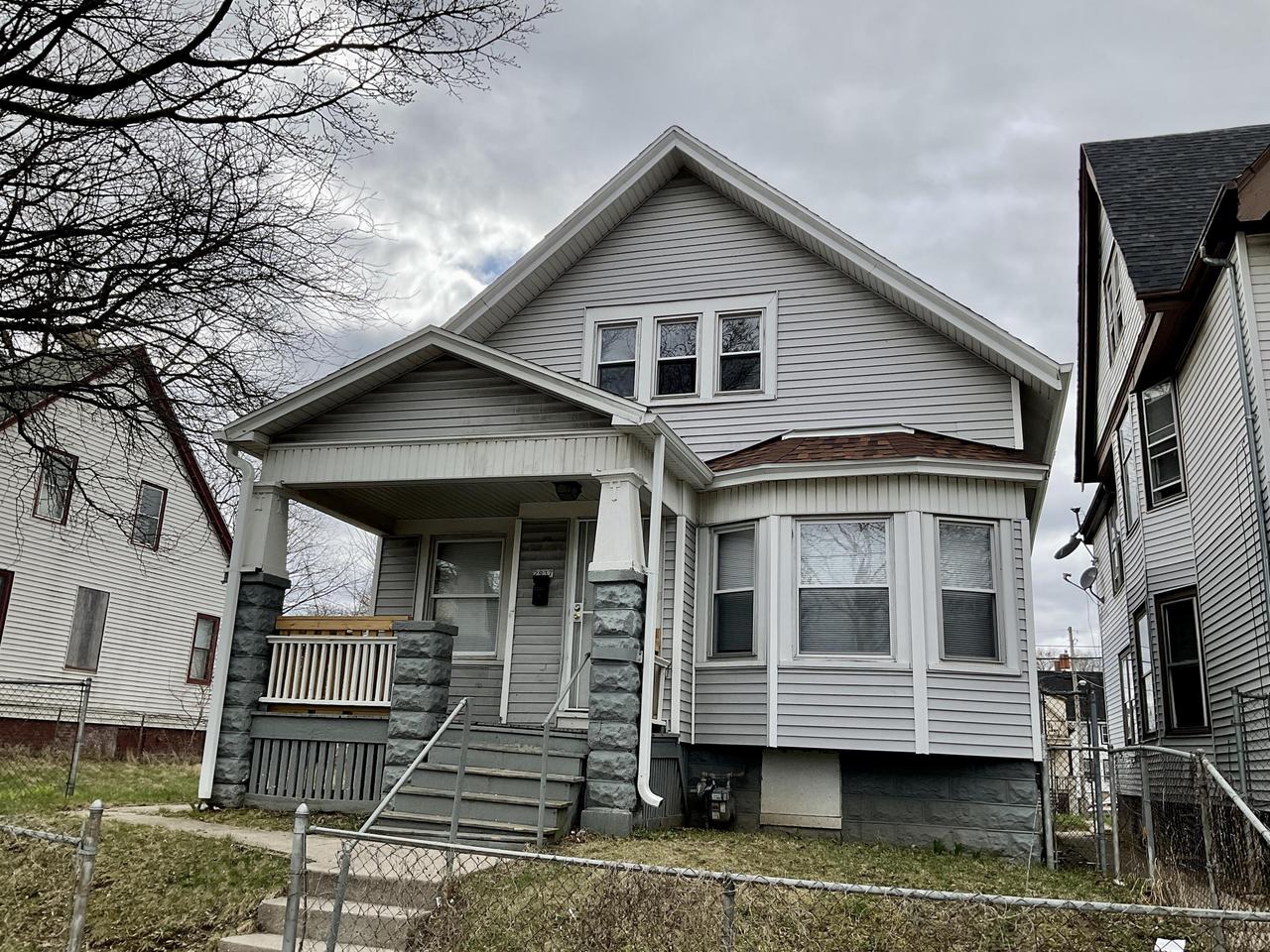 12th St, Milwaukee, WI 53206