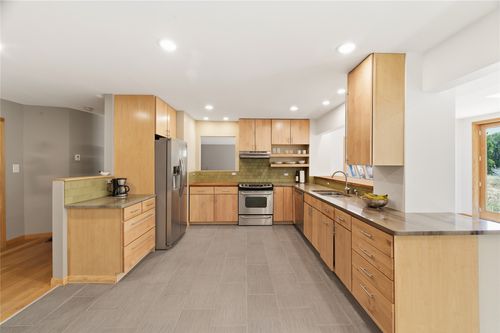 32 Wilowa Ln, Santa Fe, NM, 87505-1489 | Card Image