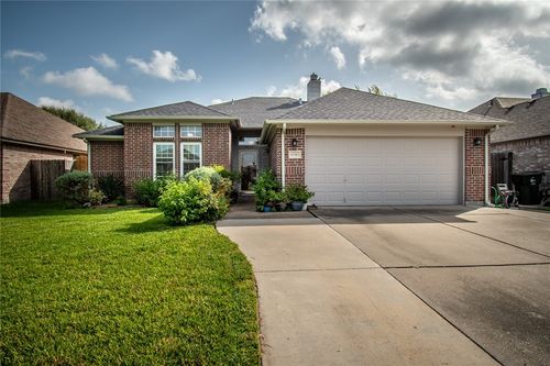 6010 Sutherland Dr, Corpus Christi, TX, 78414-3026 | Card Image