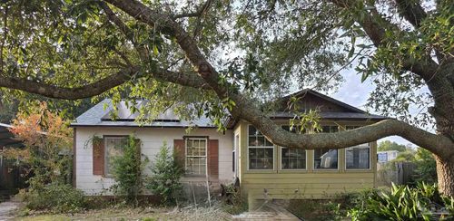 209 Nw Gilliland Rd, Pensacola, FL, 32507-3717 | Card Image