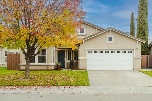 490 Summer Garden Way, Sacramento, CA, 95833 | Card Image