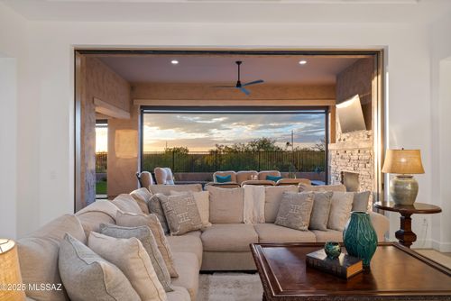 30670 S Greenstone Drive, Oracle, AZ, 85623 | Card Image