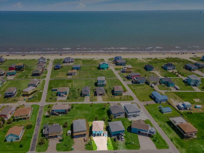 2004 Lakeview, House other with 2 bedrooms, 2 bathrooms and 6 parking in Crystal Beach TX | Image 42
