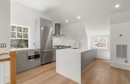 2-2 Effie Pl, Lexington, MA, 02421-7010 | Card Image