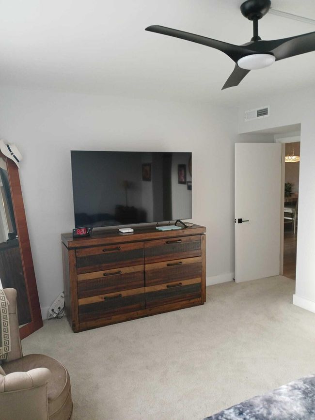 APT-715 - 4001 Hillcrest Dr, Condo with 1 bedrooms, 2 bathrooms and null parking in Hollywood FL | Image 14