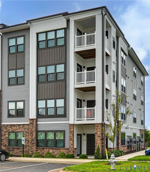 apt-206-3900 Maze Runner Dr, Midlothian, VA, 23112-3642 | Card Image