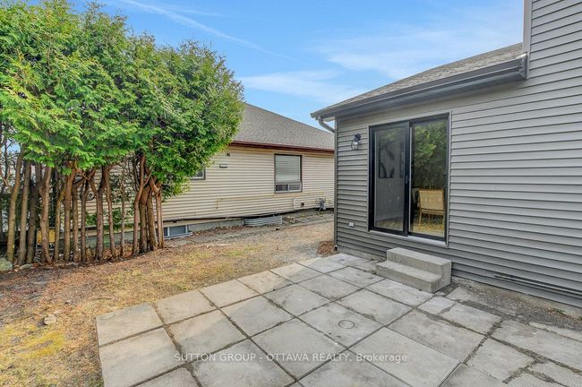1633 Bottriell Way, House other with 5 bedrooms, 3 bathrooms and 4 parking in Orléans ON | Image 47