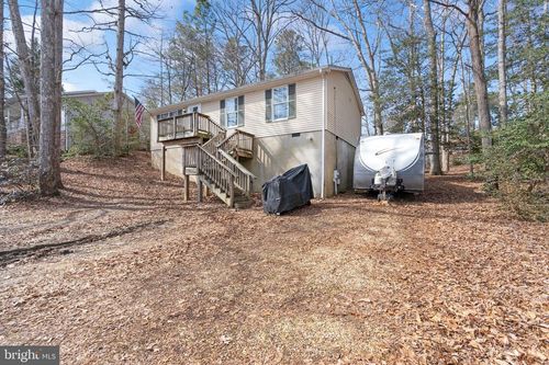 913 Golden West Way, LUSBY, MD, 20657-4576 | Card Image