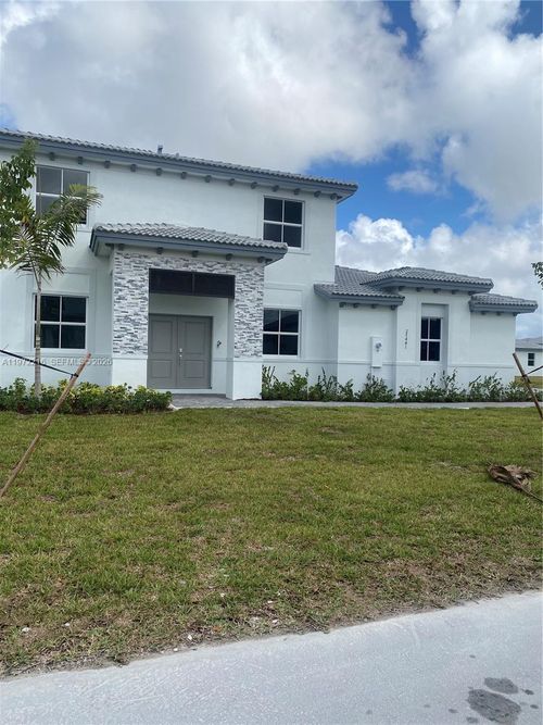 0-27441 Sw 160th Ave, Homestead, FL, 33031-2424 | Card Image