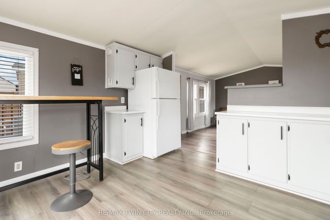 243 - 99 Fourth Concession Rd, Condo with 2 bedrooms, 1 bathrooms and 2 parking in Brant ON | Image 17