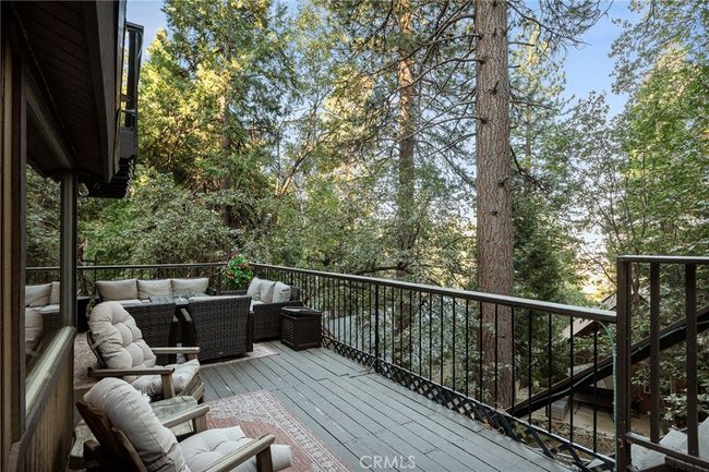 Decking off of Living Room | Image 36
