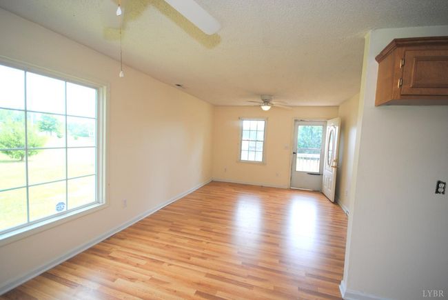 1114 Golden Leaf Rd, House other with 3 bedrooms, 2 bathrooms and null parking in Nathalie VA | Image 8
