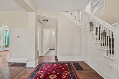 Welcoming Foyer | Image 2