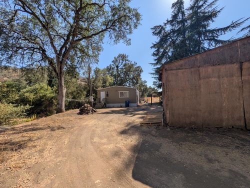 36197 Mistletoe Rd, Squaw Valley, CA, 93675-9322 | Card Image