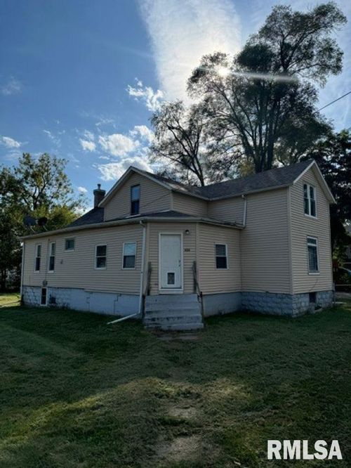 604 2nd Ave W, Milan, IL, 61264-2437 | Card Image