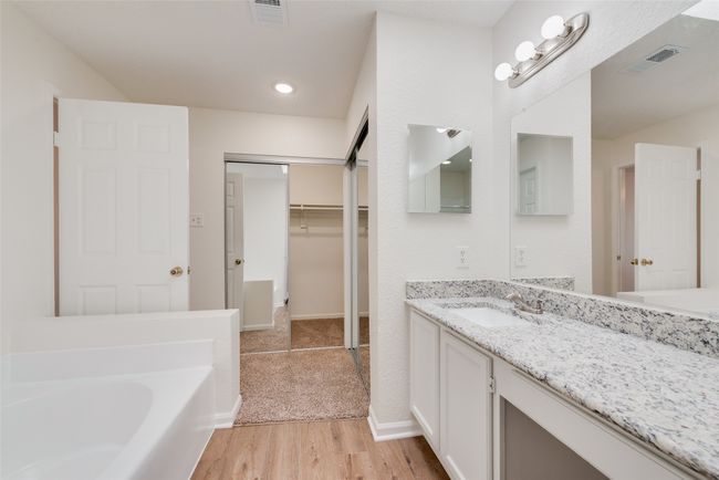 148 High Pointe Ln, House other with 3 bedrooms, 3 bathrooms and null parking in Cedar Hill TX | Image 14