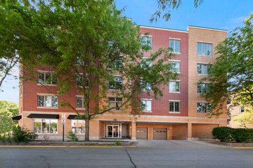 2e-8000 Kilpatrick Ave, Skokie, IL, 60076-5504 | Card Image