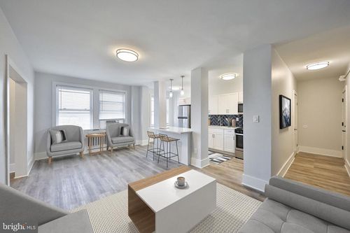 apt-0b-207-4247 Locust St, PHILADELPHIA, PA, 19104-5259 | Card Image