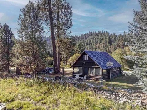 36 Osprey Dr, Lowman, ID, 83637-7004 | Card Image