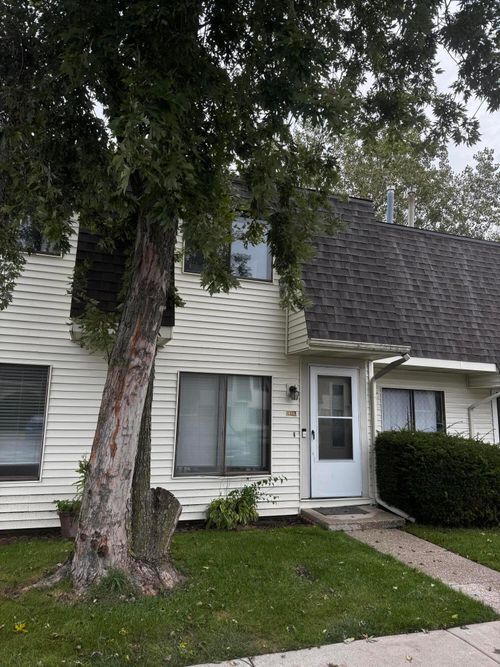 448 E 60th Pl, Merrillville, IN, 46410-3033 | Card Image