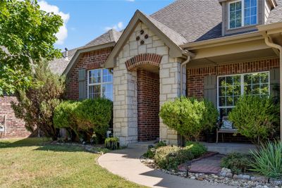 12511 S 4th Court, House other with 5 bedrooms, 3 bathrooms and null parking in Jenks OK | Image 3