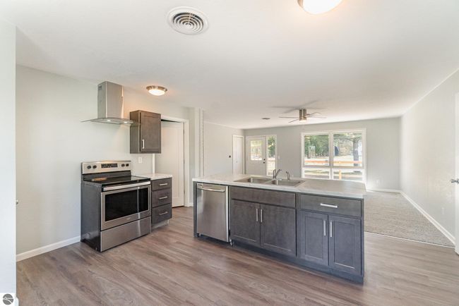 166 W M 55, House other with 3 bedrooms, 2 bathrooms and null parking in Tawas City MI | Image 11