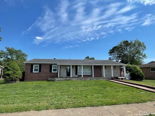 7 Hillcrest Dr, Fredericktown, MO, 63645-7409 | Card Image