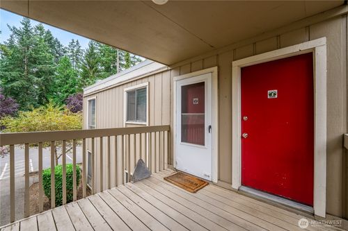 b206-4801 180th St Sw, Lynnwood, WA, 98037-3624 | Card Image