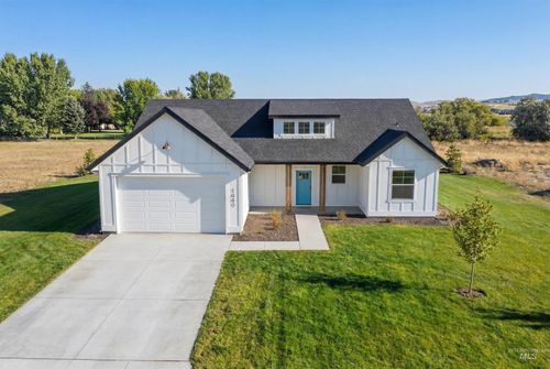 2 Neil Rd, Emmett, ID, 83617 | Card Image