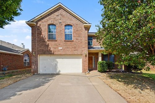 412 Flowering Plum Ln, Fort Worth, TX, 76140-6555 | Card Image